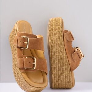 Marc Fisher Palery Flatform
